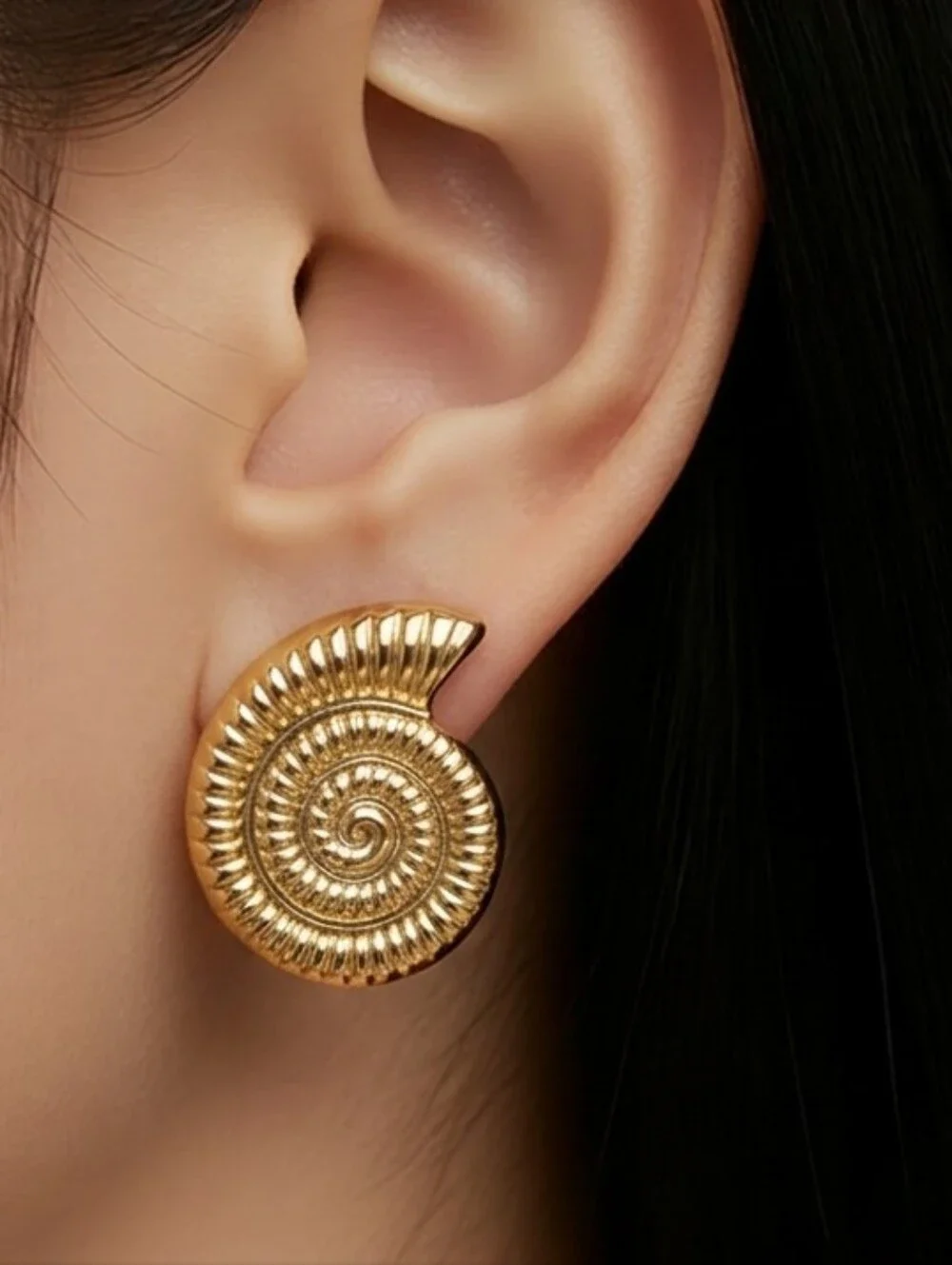 Gold Shell Stud Earrings Coastal Grandmother Beach Chic Vacation Cruise Jewelry